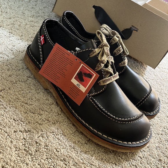 Duckfeet lace-up shoe - Picture 2 of 3